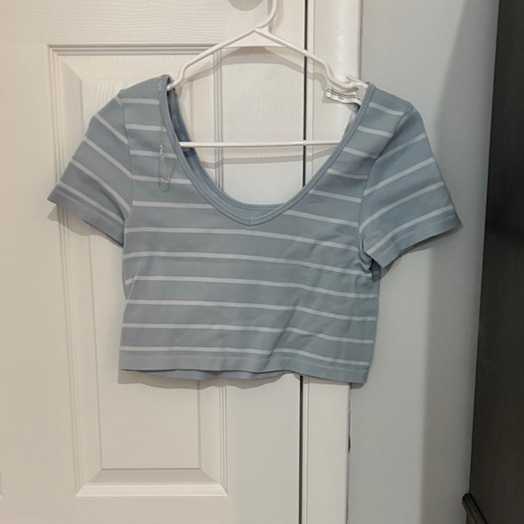 Aeropostale Light Blue and White Striped Crop Top - Picture 1 of 1